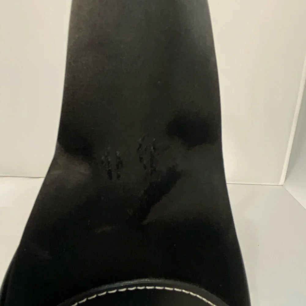 Chic Black Handbag Satchel by Compagna